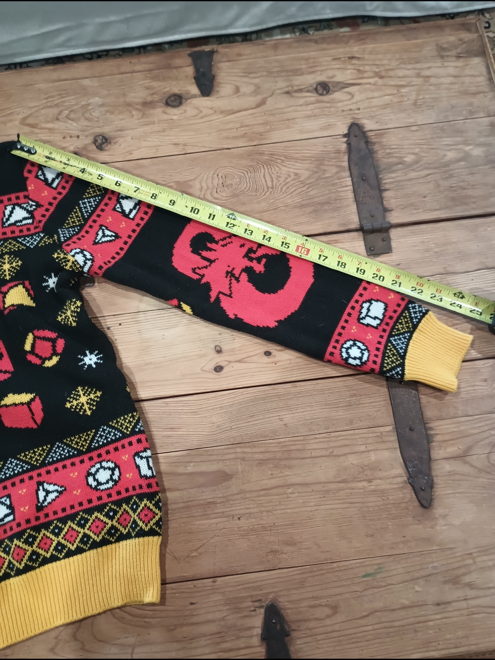 Dungeons & Dragons Gaming-Inspired Holiday Crewneck Sweater Size S - Picture 14 of 14